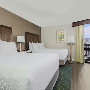 Upper Floors Queen Room